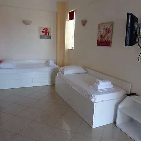 Aparthotel Oceanides 3*