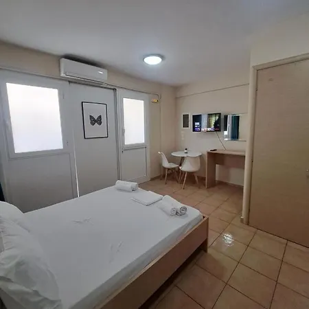 Oceanides شقة فندقية 3*